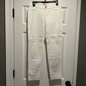 Lily Pulitzer patterned white capri pants